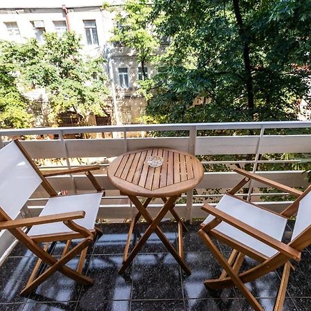 Central Vera Studio - Ideal For 3 - By Wehost Tbilisi Zewnętrze zdjęcie