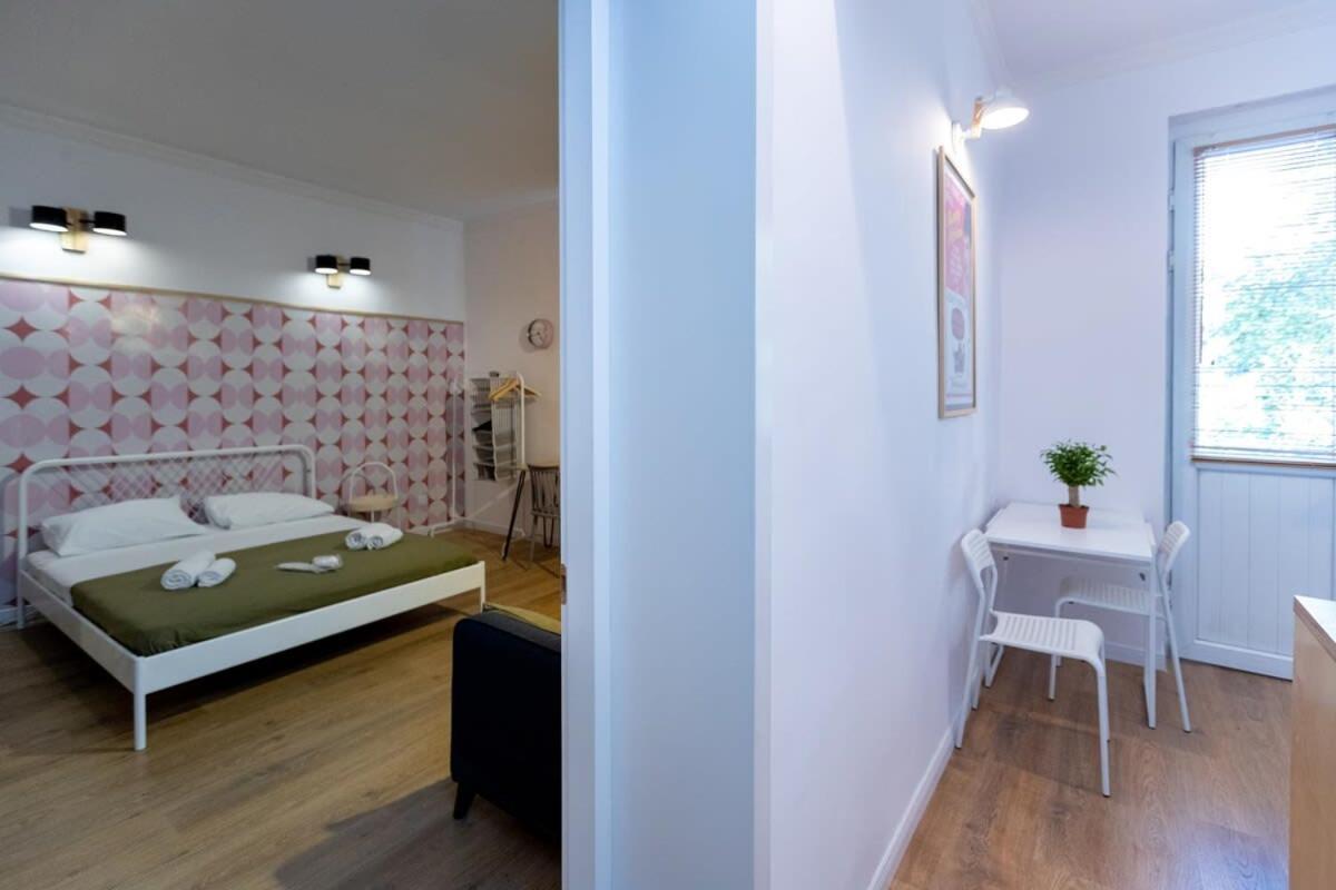 Central Vera Studio - Ideal For 3 - By Wehost Tbilisi Zewnętrze zdjęcie